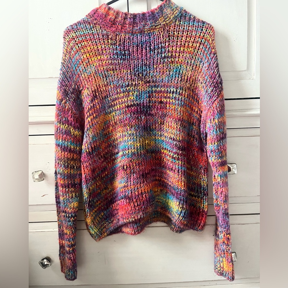 Beautiful multicolor sweater